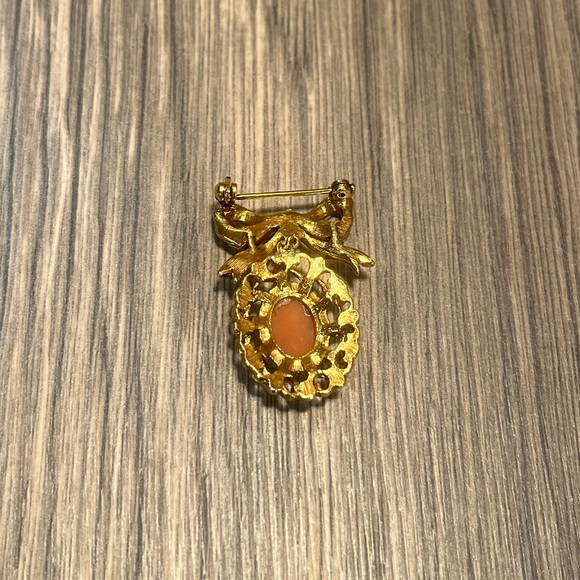 Vintage Cameo Brooch w/ Bow - Picture 7 of 7